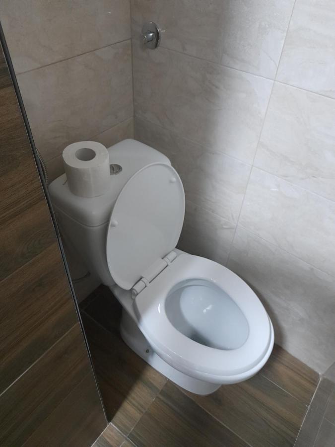 Holiday Apartament Three Ni Esterno foto